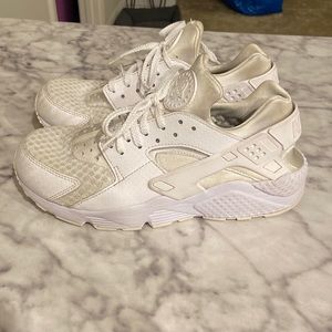 Nike Huarache ‘All White’